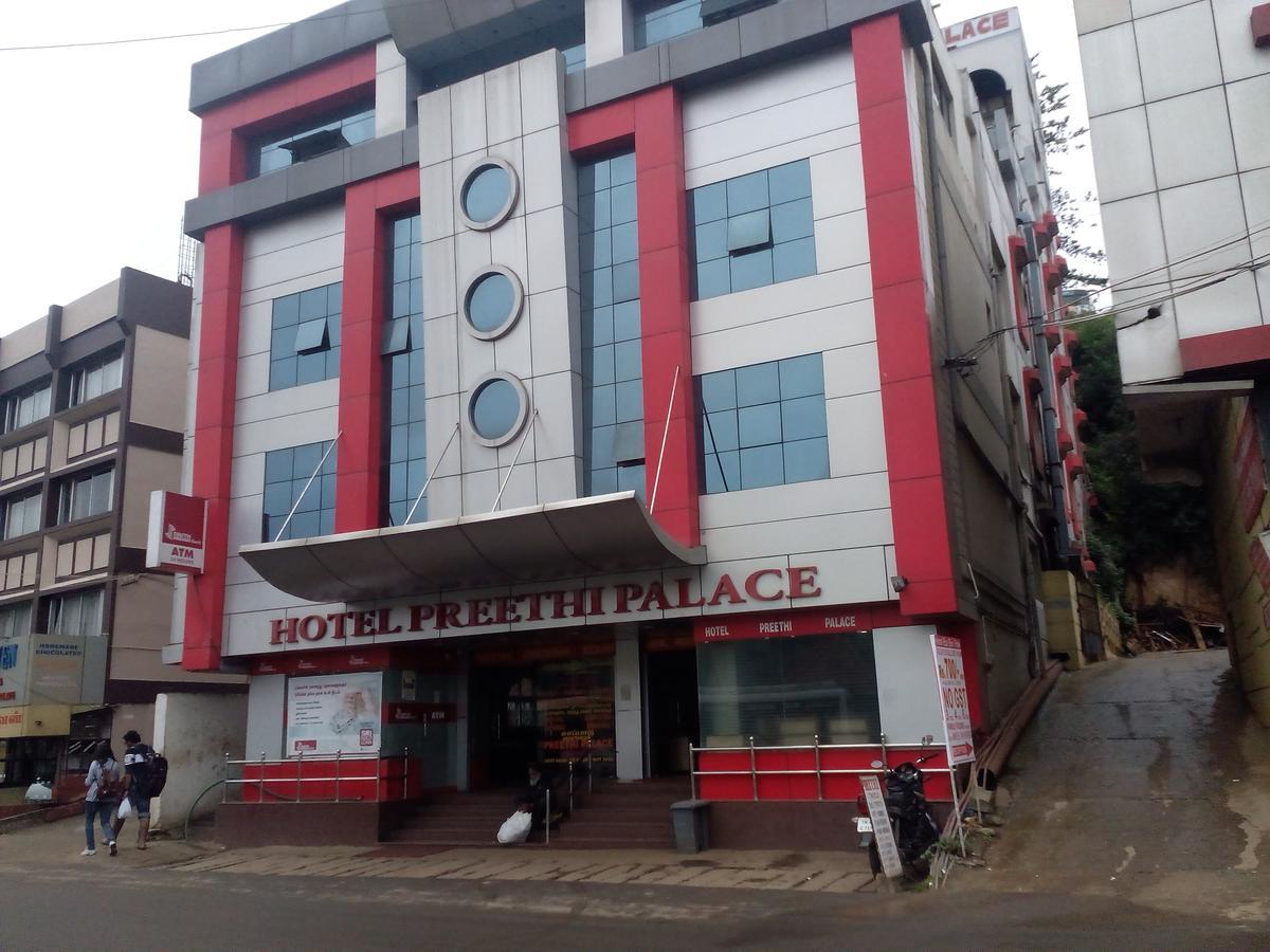 Hotel Preethi Palace Udagamandalam Exterior foto